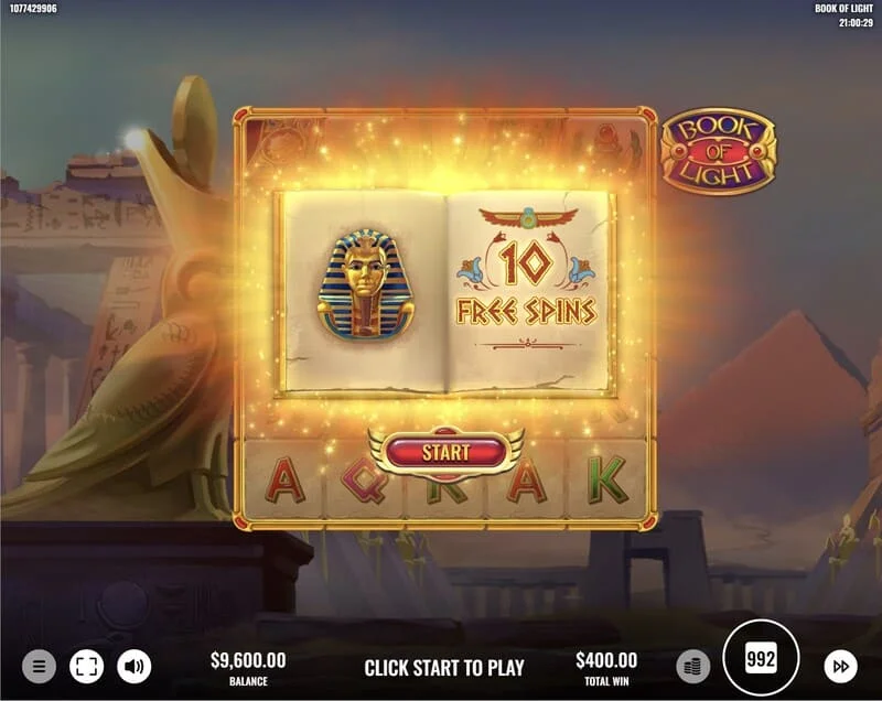 Book of Lights - започнување на Free Spins и симбол што се шири